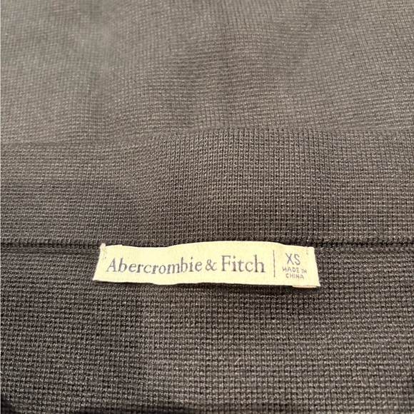 Abercrombie & Fitch Black knit Pencil Skirt with slit - Picture 8 of 8